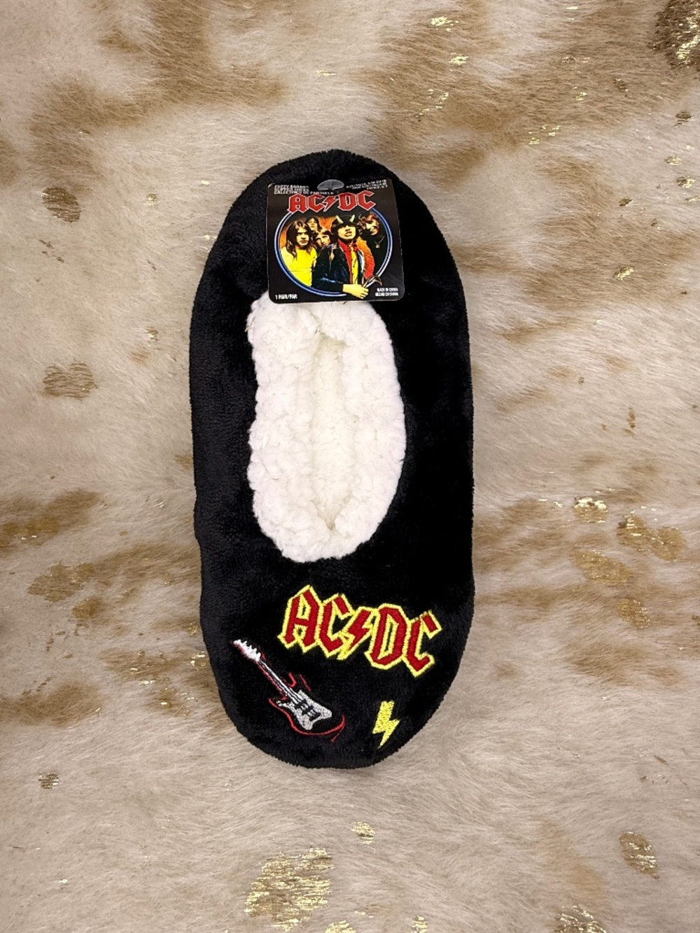 New Super Soft AC/DC Band Fuzzy Babba Slipper Socks w/ Grippers Unisex S 5-7